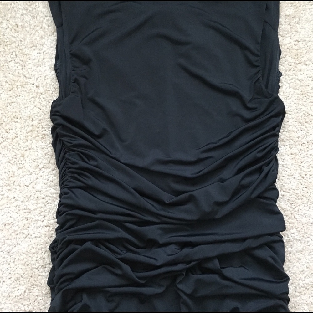 💕2xHP💕 EUC ruched sides sleeveless dress - Picture 6 of 6